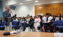 Eta-Manfredonia-Istituto-Notarangelo-Foggia-Incontro-Professor-Grosso-03